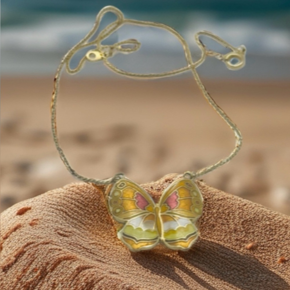 0123 Multicolor Butterfly Pendant Necklace